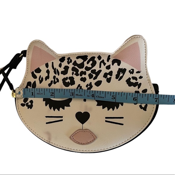 ❌ SOLD ❌ Luv Betsey Johnson Coin Purse Wristlet Kitty Leopard - Picture 5 of 6